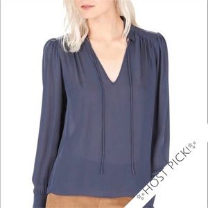 ✨HPx2!✨NWT Parker Navy Silk Top